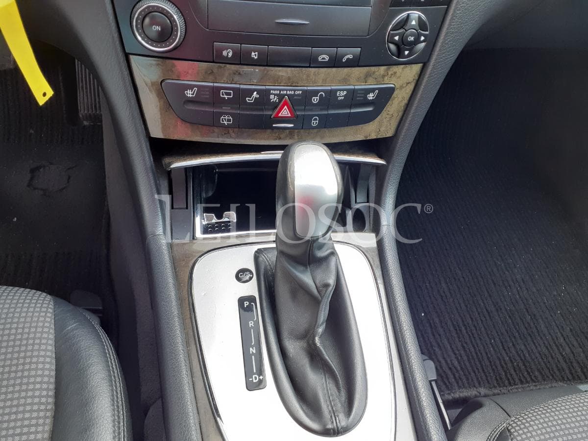 Mercedes-Benz E220 CDI · Ano 2005 — imagen 13