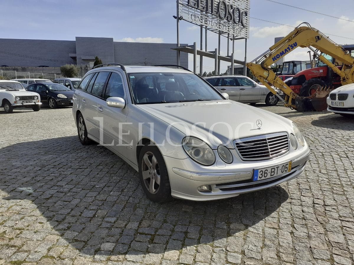 Mercedes-Benz E220 CDI · Ano 2005 — imagen 1