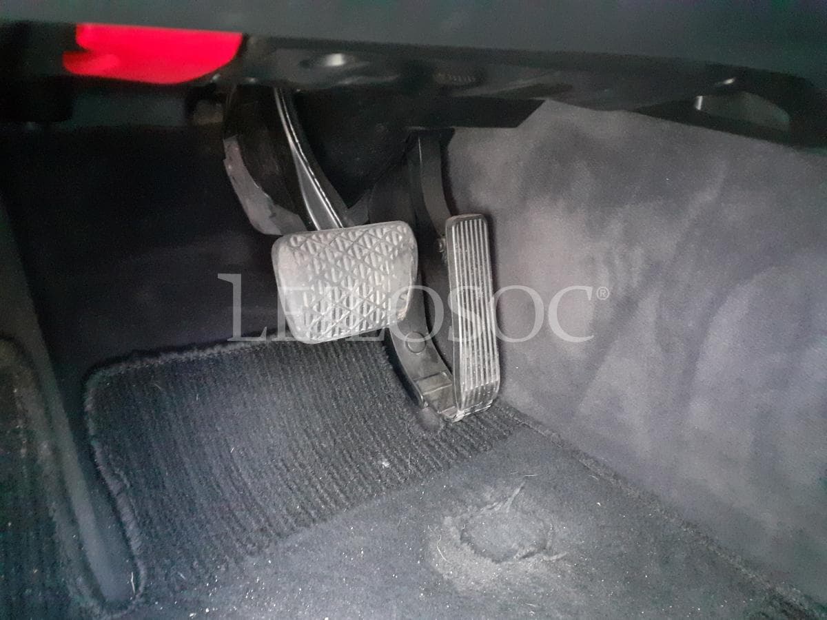 Mercedes-Benz E220 CDI · Ano 2005 — imagen 8