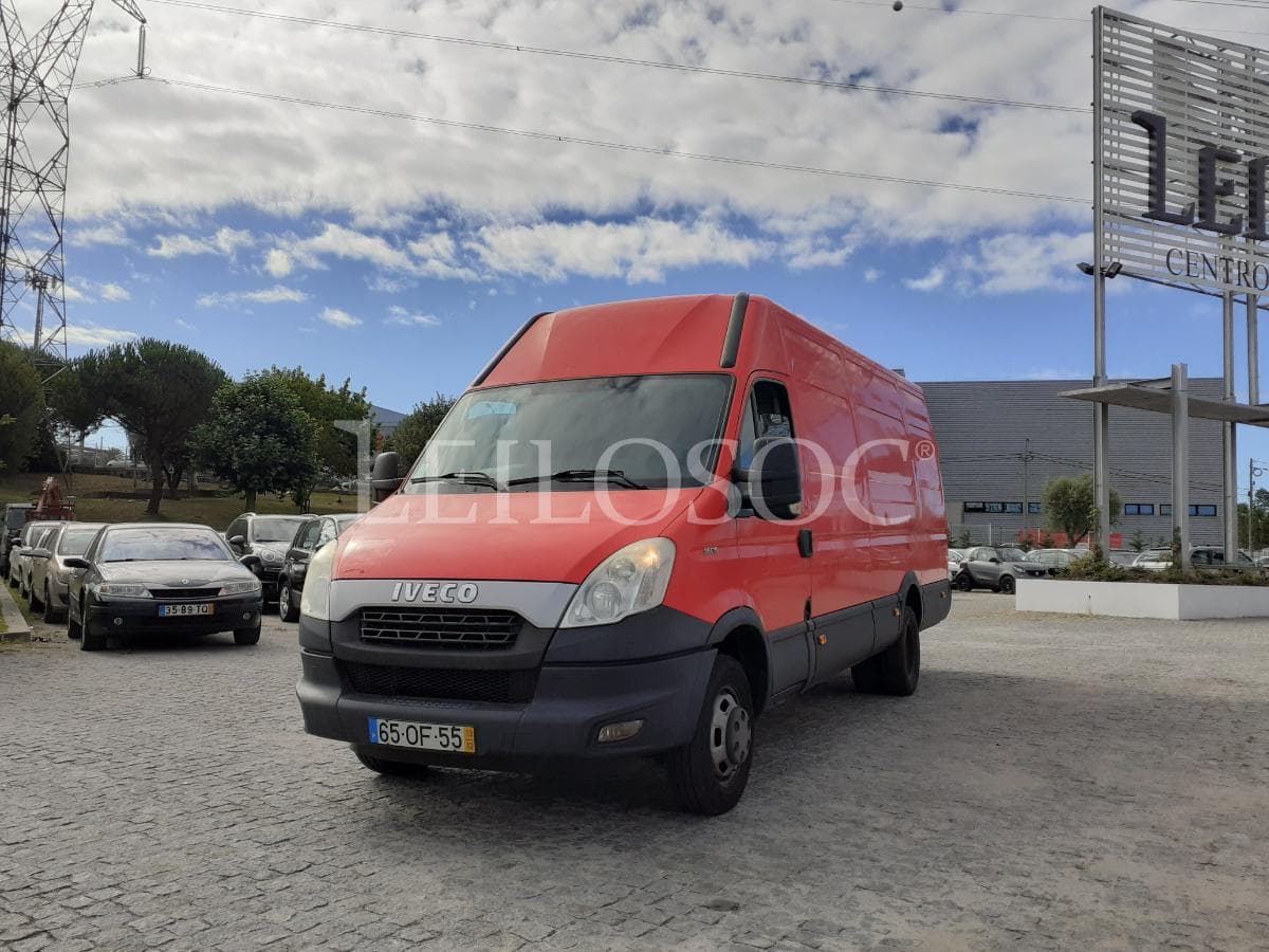Iveco Daily 35C15 · Ano 2013 — imagen 3