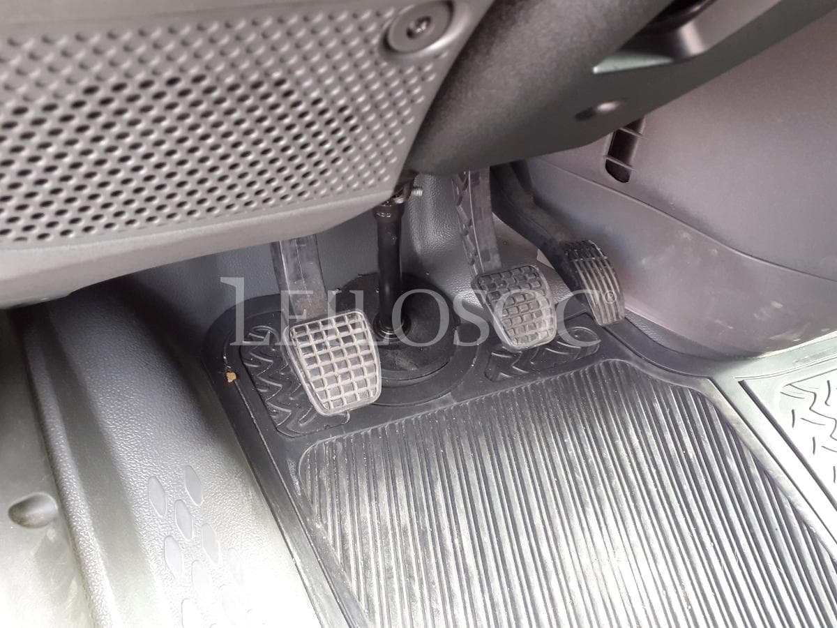 Iveco Daily 35C15 · Ano 2013 — imagen 8