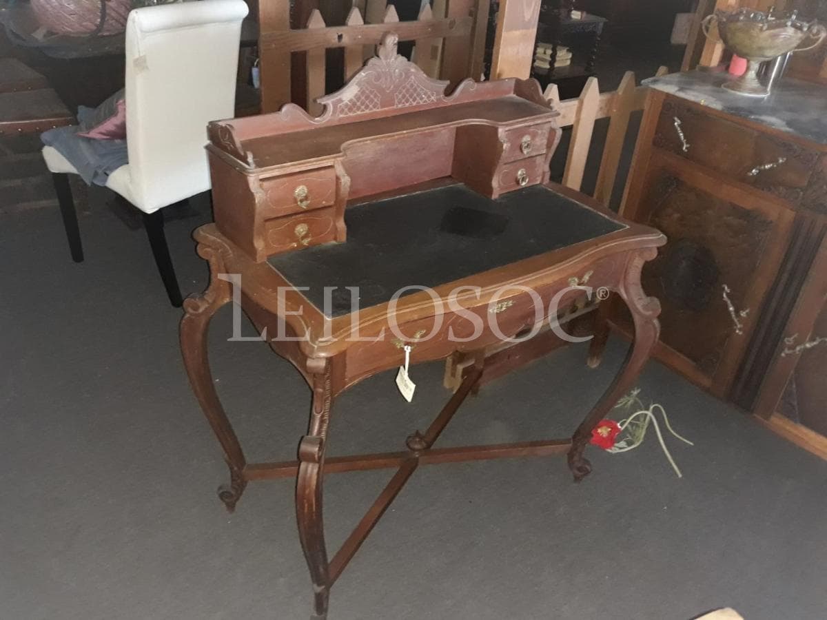 Mobiliário Vintage e Centenário — image 1