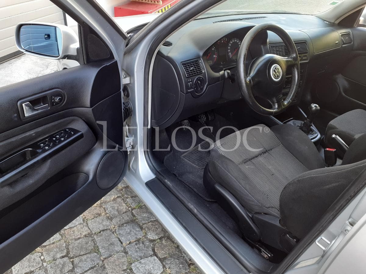 Volkswagen Golf 1.9 TDI · Ano 2001 — imagen 7
