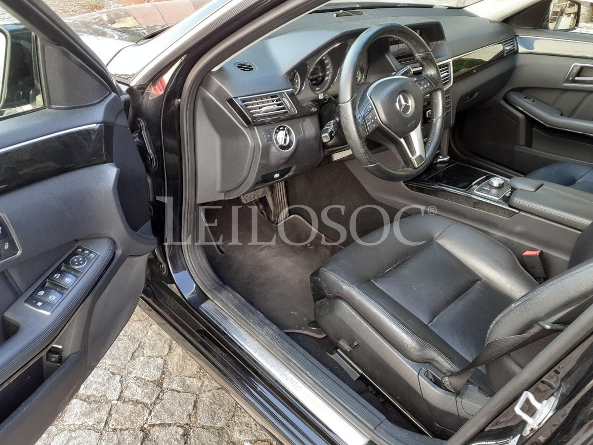 Mercedes-Benz E 300 Hybrid/Diesel · Ano 2012 — image 7