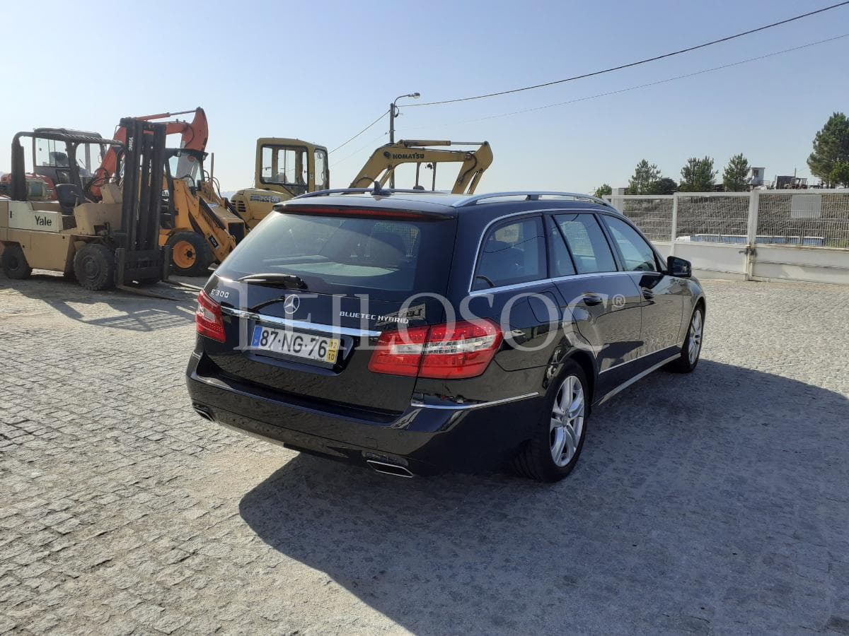 Mercedes-Benz E 300 Hybrid/Diesel · Ano 2012 — image 4