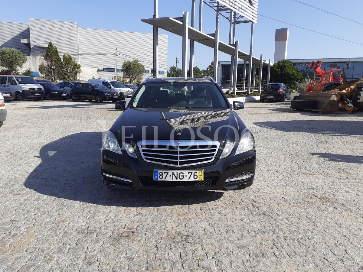 Mercedes-Benz E 300 Hybrid/Diesel · Ano 2012 — image 2