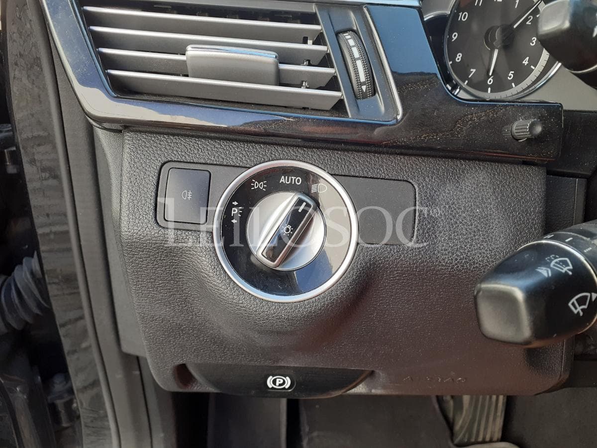 Mercedes-Benz E 300 Hybrid/Diesel · Ano 2012 — image 18
