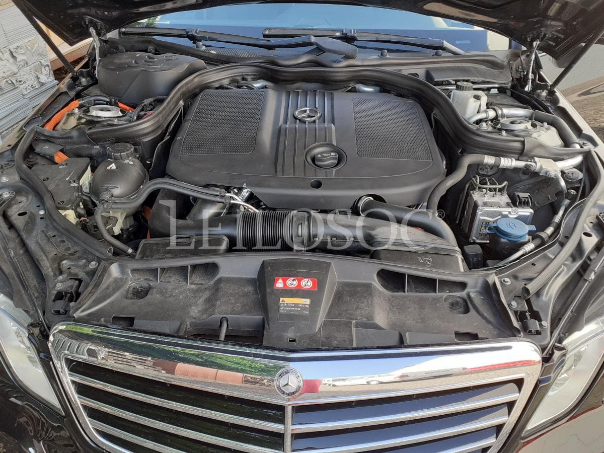 Mercedes-Benz E 300 Hybrid/Diesel · Ano 2012 — image 21