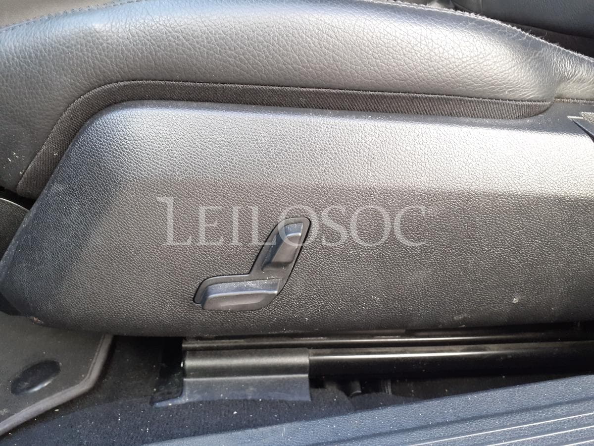 Mercedes-Benz E 300 Hybrid/Diesel · Ano 2012 — image 24