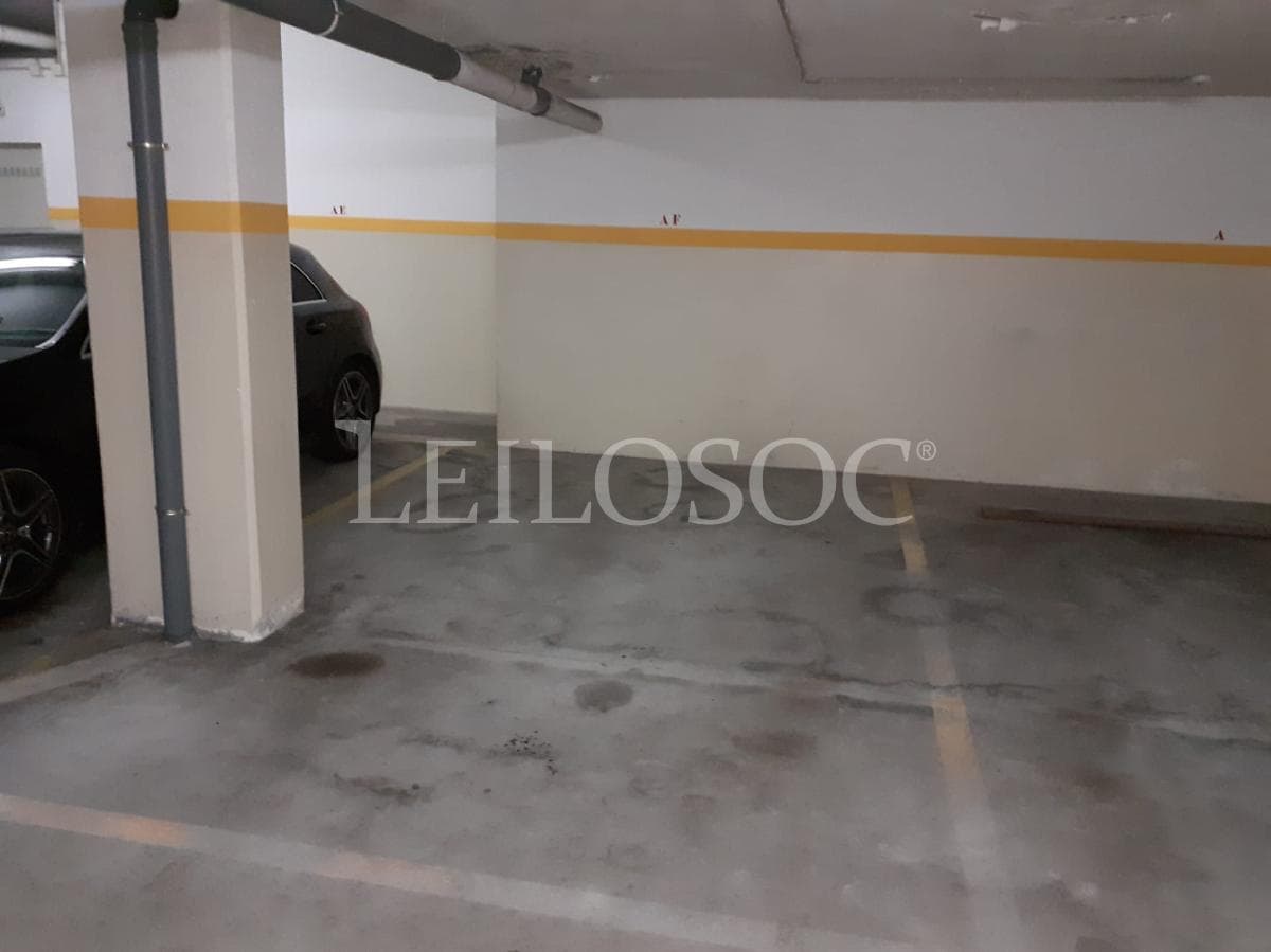 Garagem Fechada · Maia — imagen 2