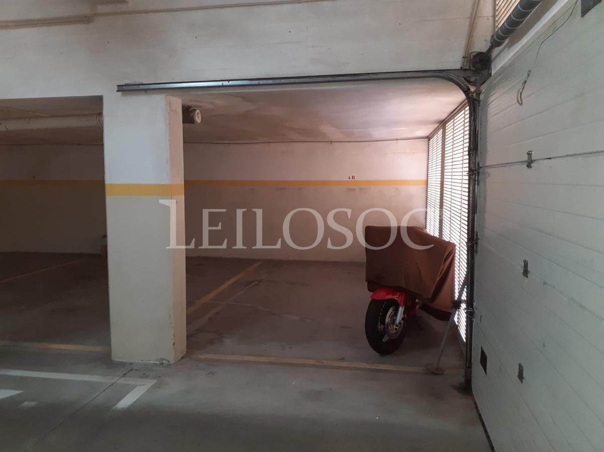 Garagem Fechada · Maia — image 4