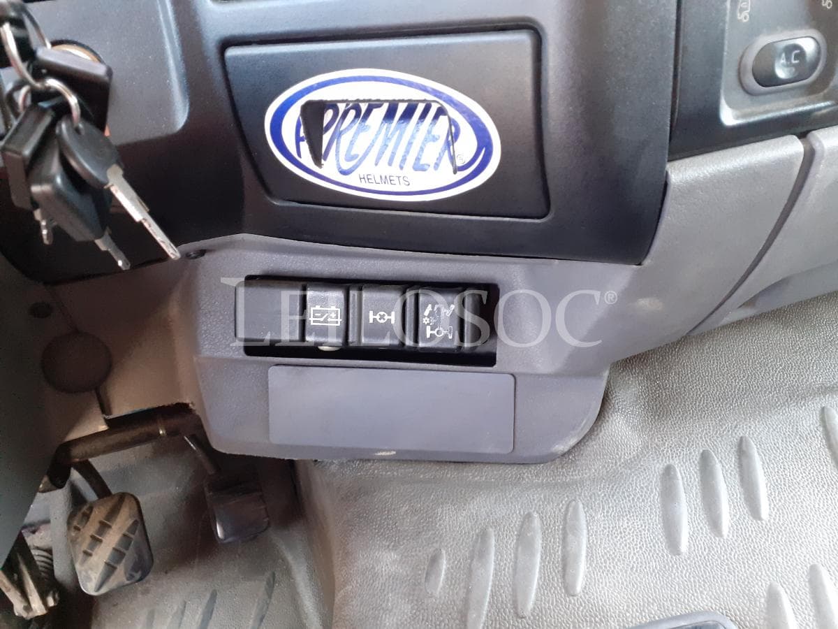 Trator Renault 420 DCI · Ano 2000 — image 14