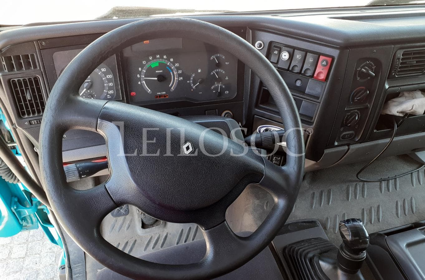 Trator Renault 420 DCI · Ano 2000 — image 10