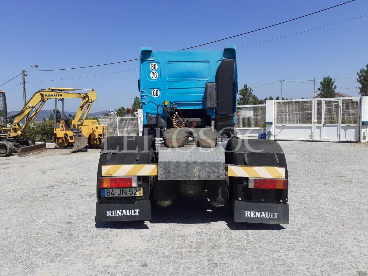 Trator Renault 420 DCI · Ano 2000 — image 5
