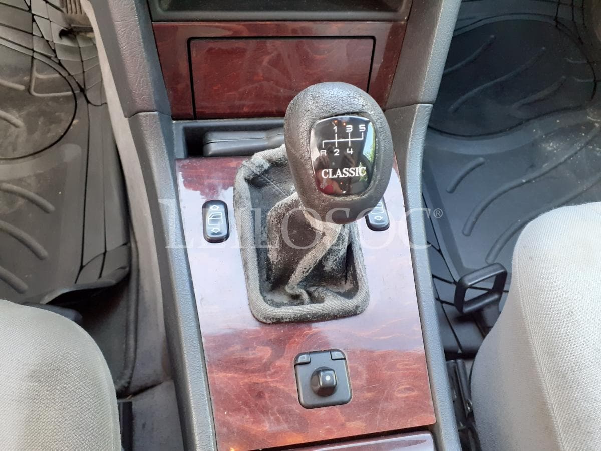 Mercedes-Benz C 220D · Ano 1997 — imagen 13