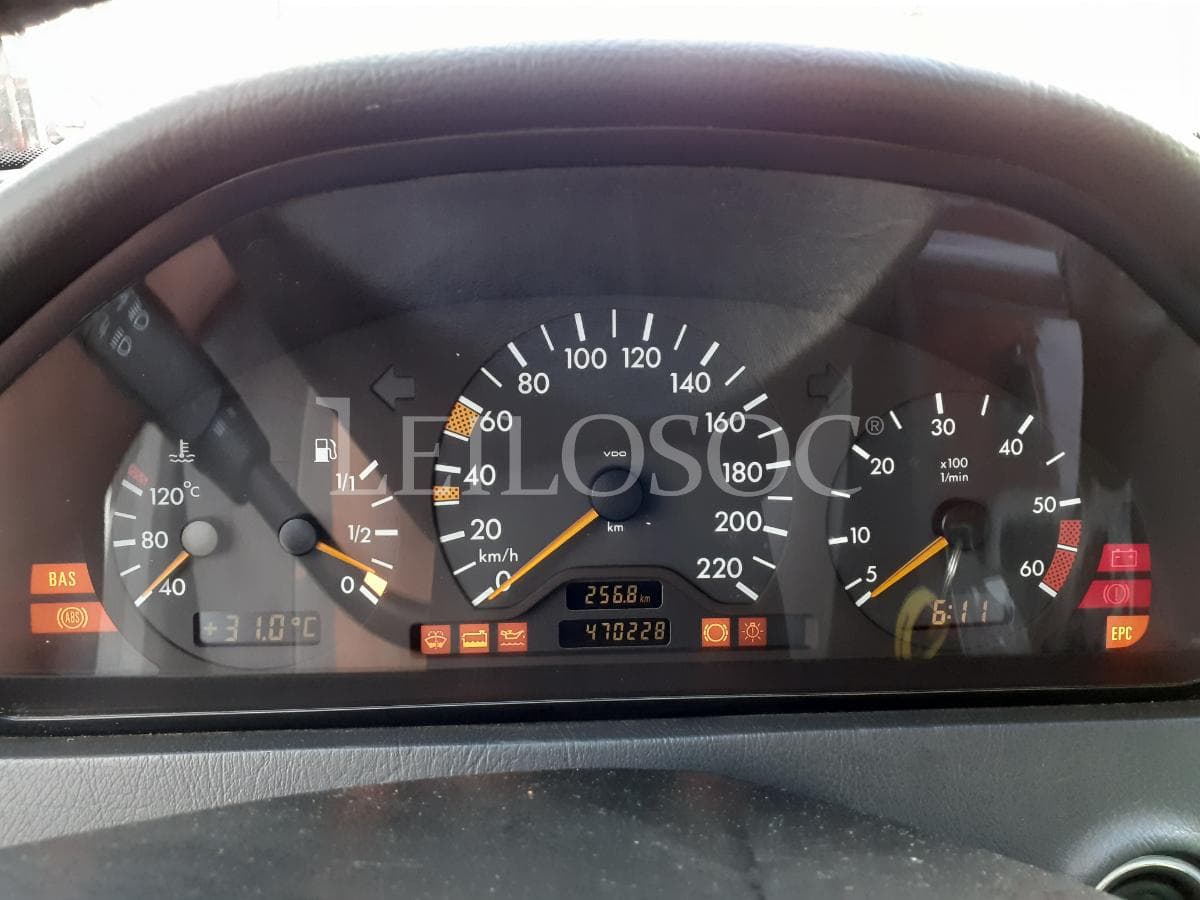 Mercedes-Benz C 220D · Ano 1997 — imagen 15
