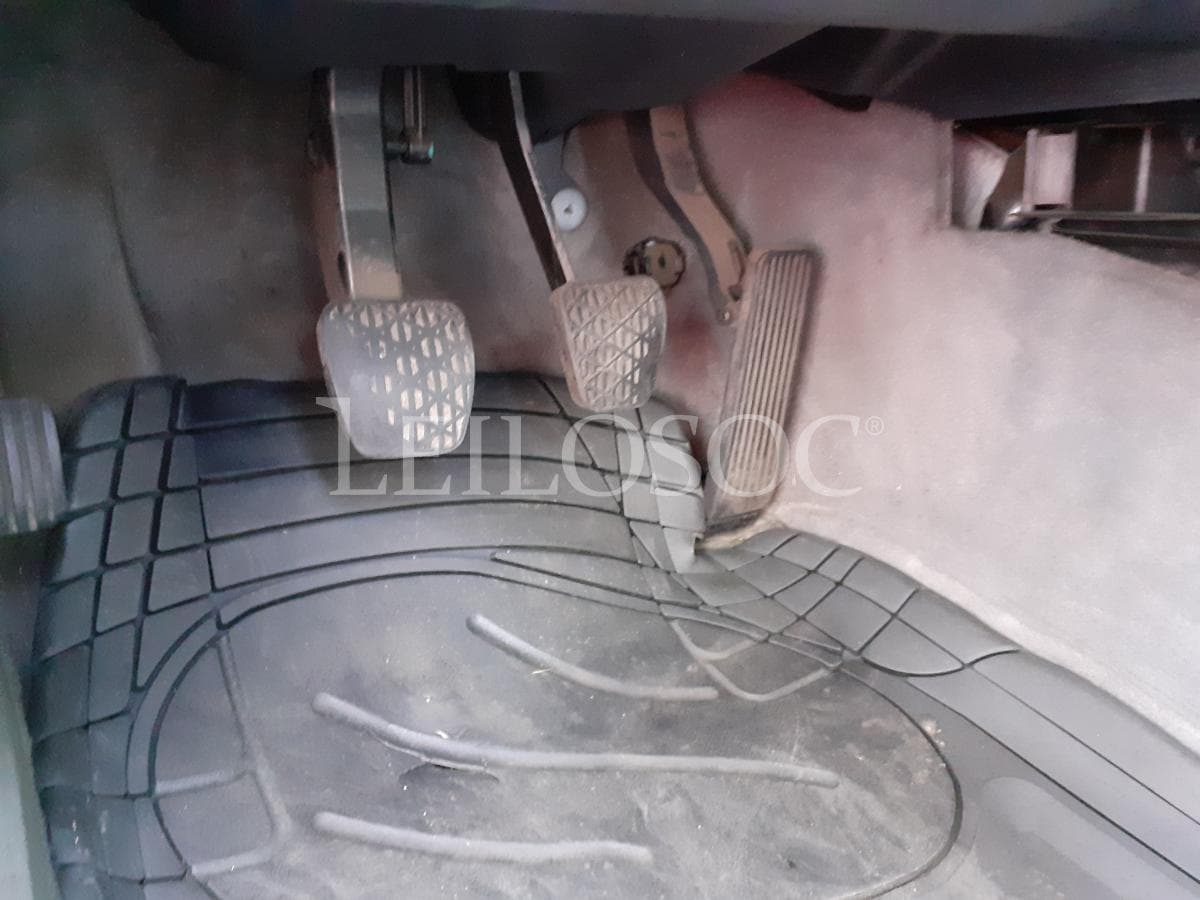 Mercedes-Benz C 220D · Ano 1997 — imagen 8