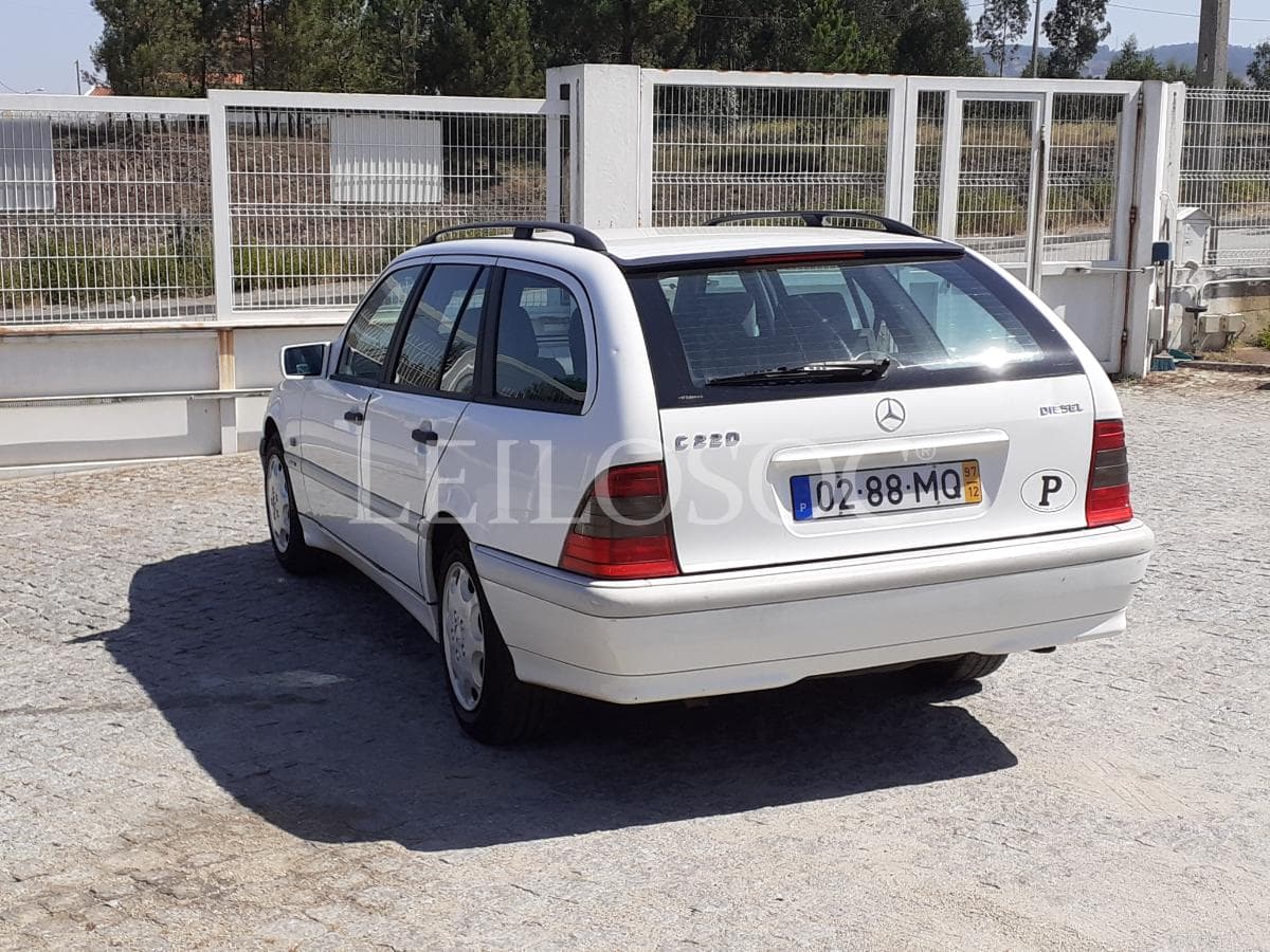 Mercedes-Benz C 220D · Ano 1997 — imagen 4