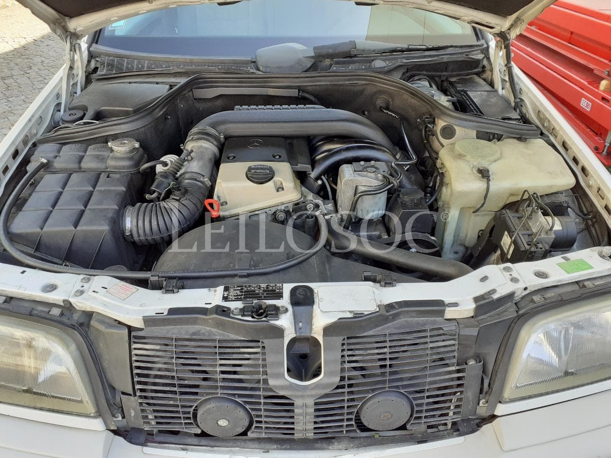 Mercedes-Benz C 220D · Ano 1997 — imagen 19