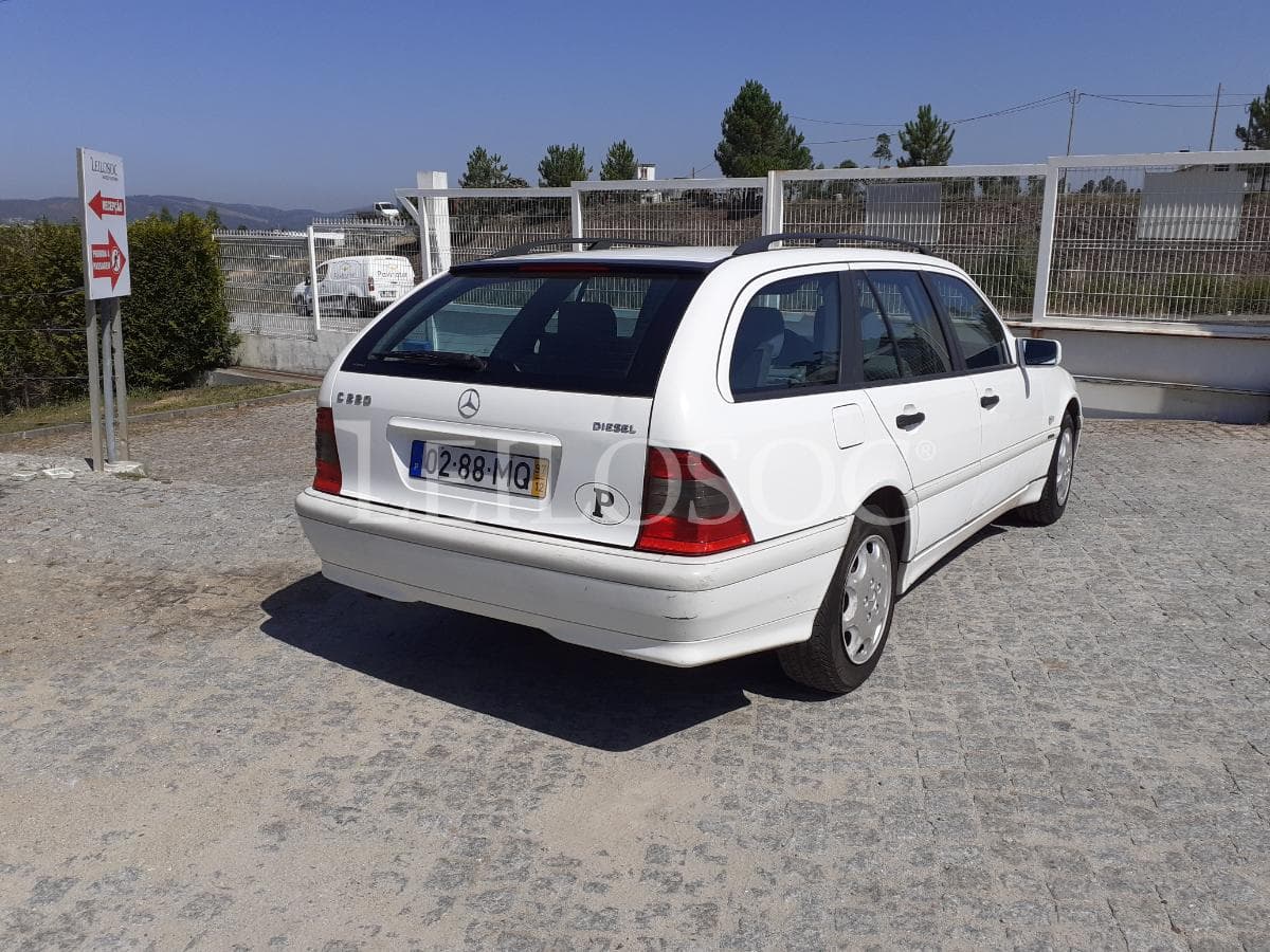Mercedes-Benz C 220D · Ano 1997 — imagen 6