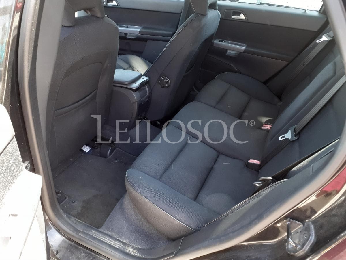 Volvo S40 1.6 · Diesel · Ano 2008 — imagen 17