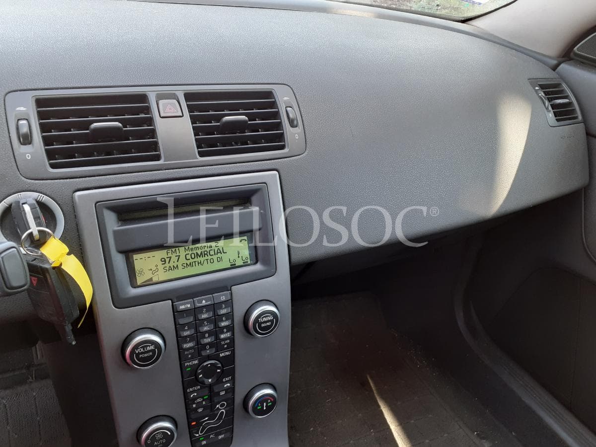 Volvo S40 1.6 · Diesel · Ano 2008 — imagen 15