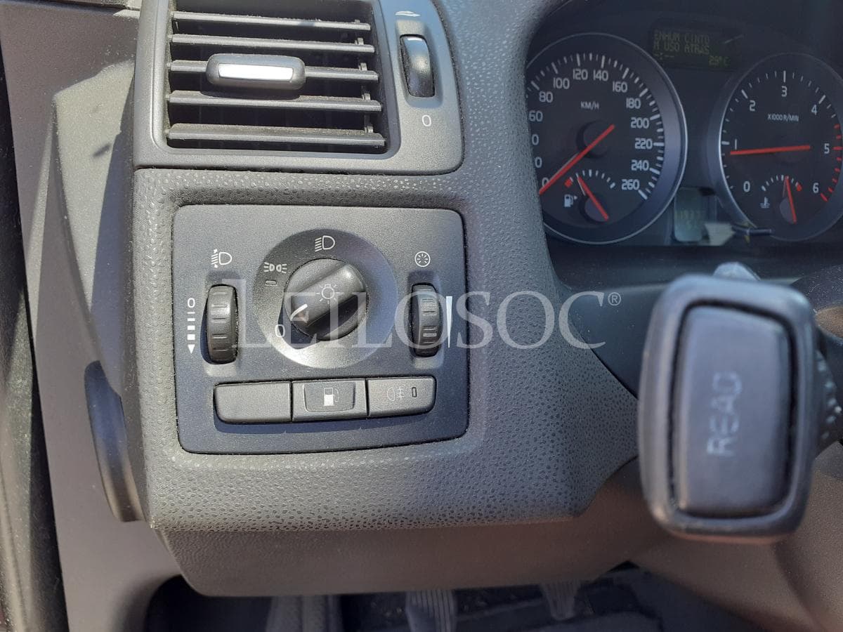 Volvo S40 1.6 · Diesel · Ano 2008 — imagen 16