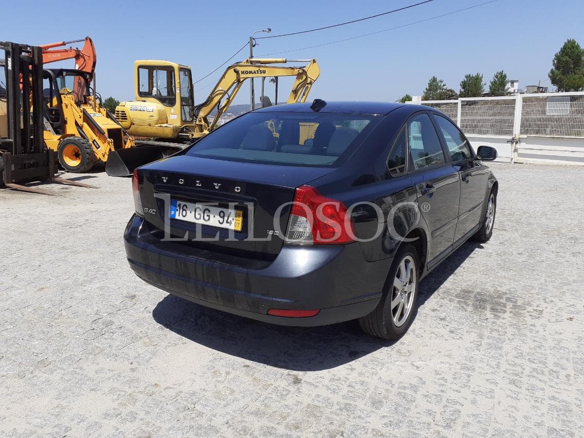 Volvo S40 1.6 · Diesel · Ano 2008 — imagen 4