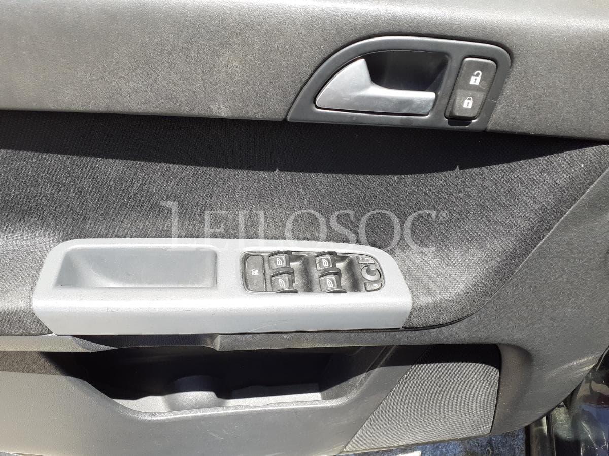 Volvo S40 1.6 · Diesel · Ano 2008 — imagen 8