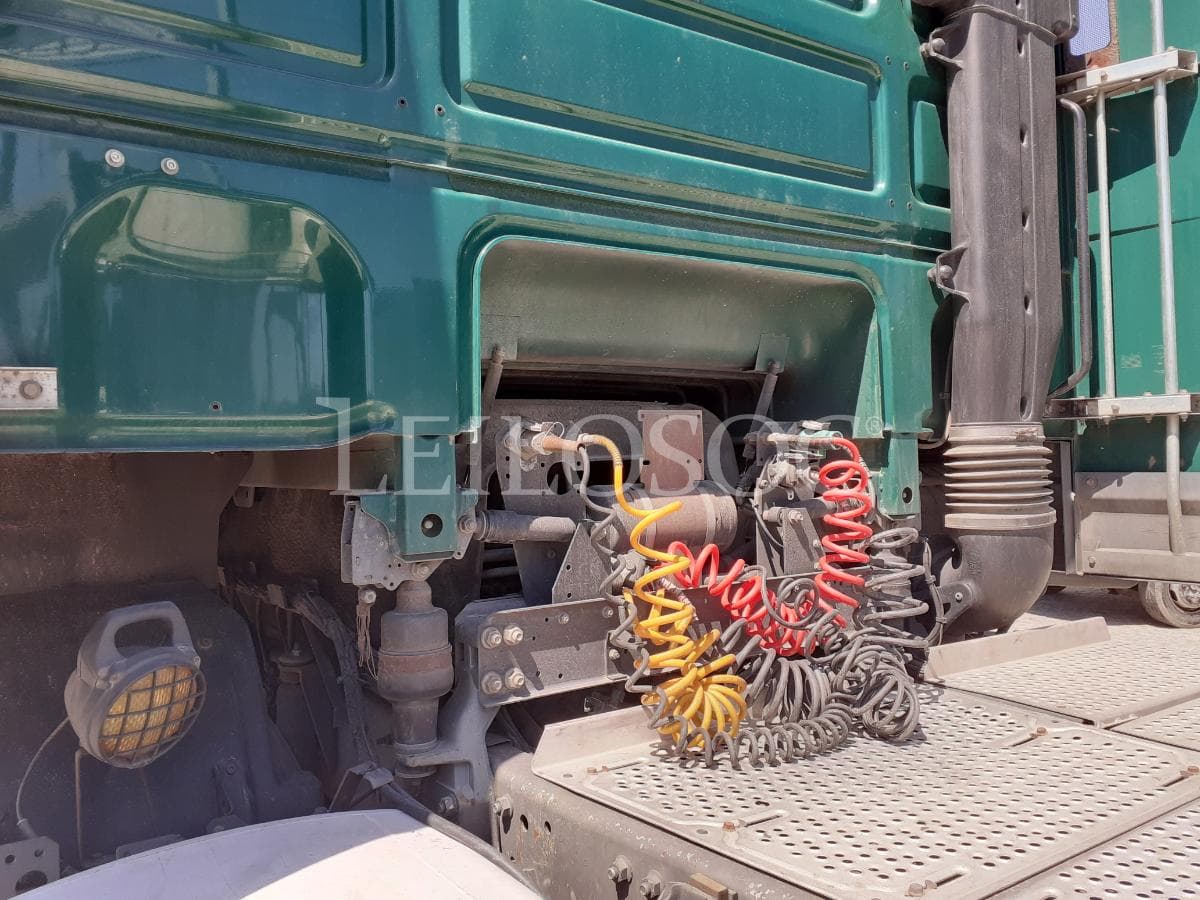 DAF XF 105.460 · Ano 2008 — image 21