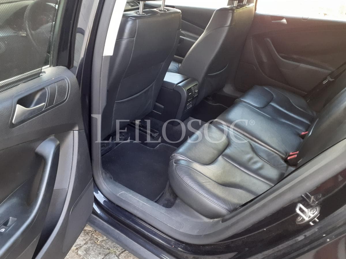 Volkswagen Passat 2.0 TDI · Ano 2009 — imagen 8