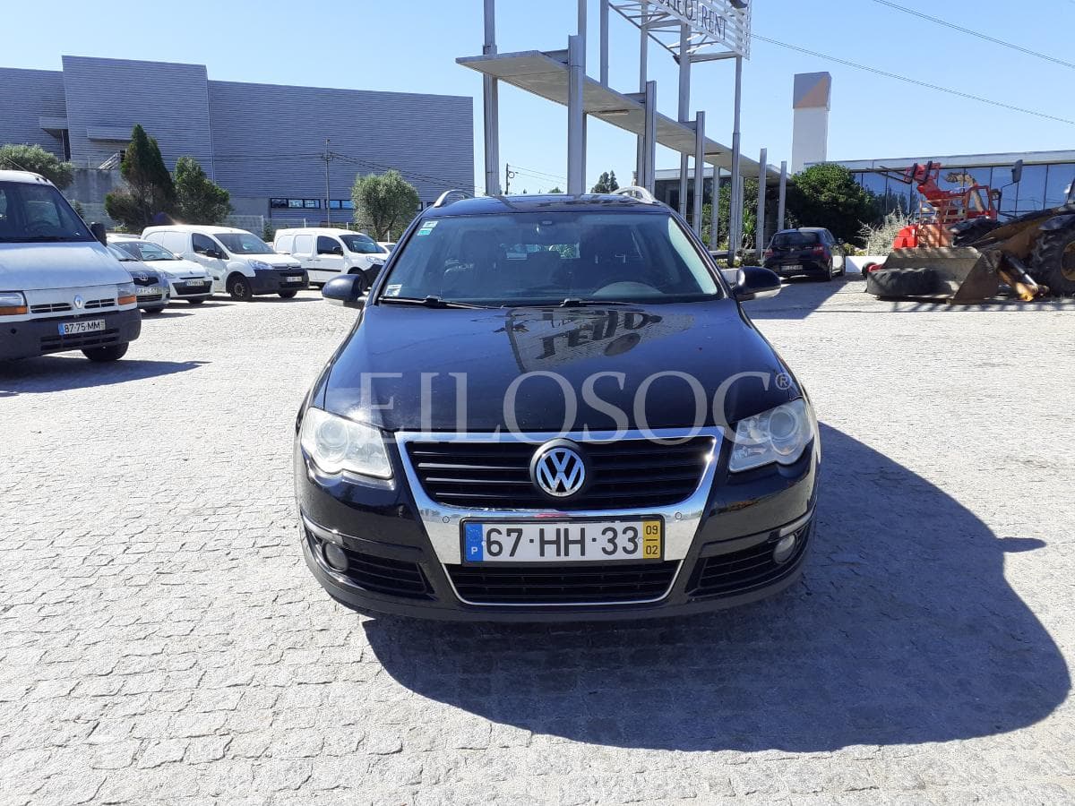 Volkswagen Passat 2.0 TDI · Ano 2009 — imagen 2
