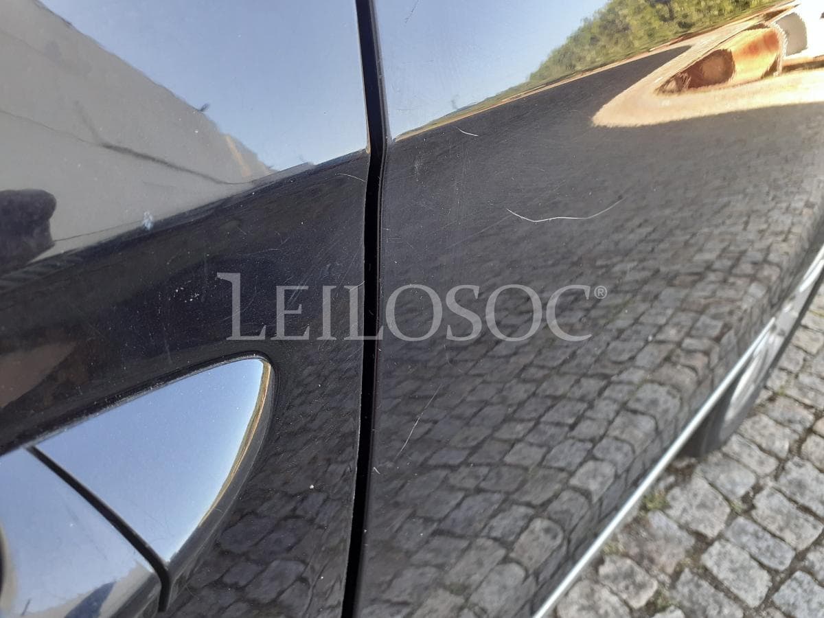 Volkswagen Passat 2.0 TDI · Ano 2009 — imagen 23
