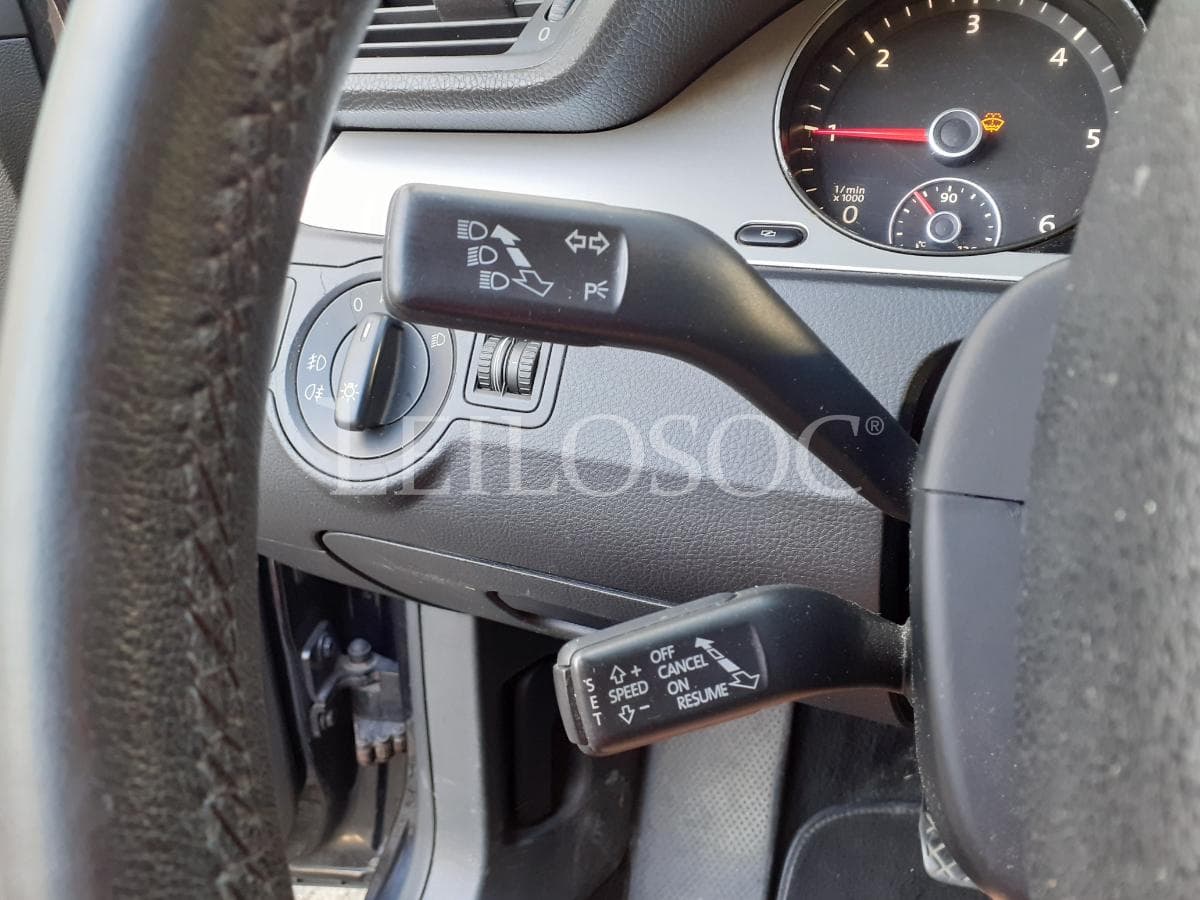 Volkswagen Passat 2.0 TDI · Ano 2009 — imagen 24