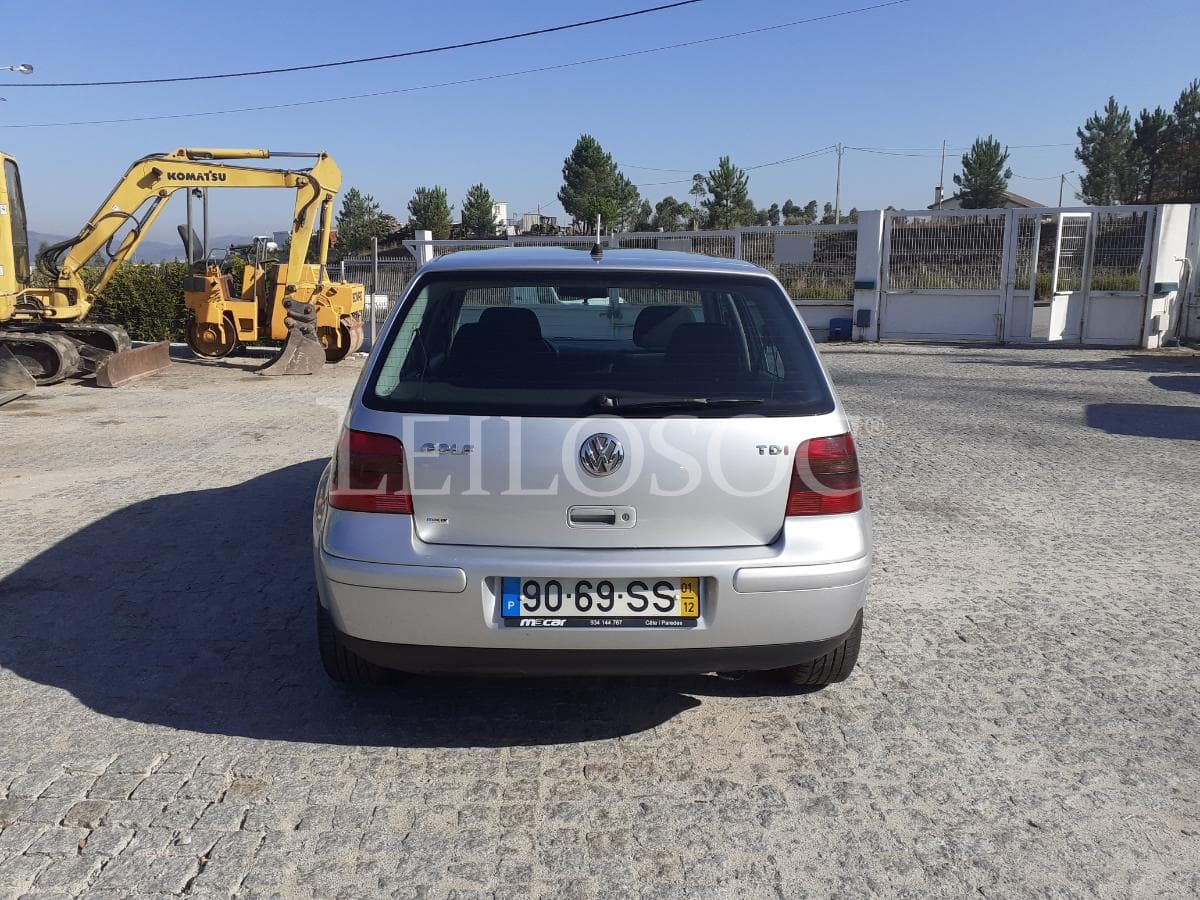 Volkswagen Golf 1.9 TDI · Ano 2001 — imagen 4