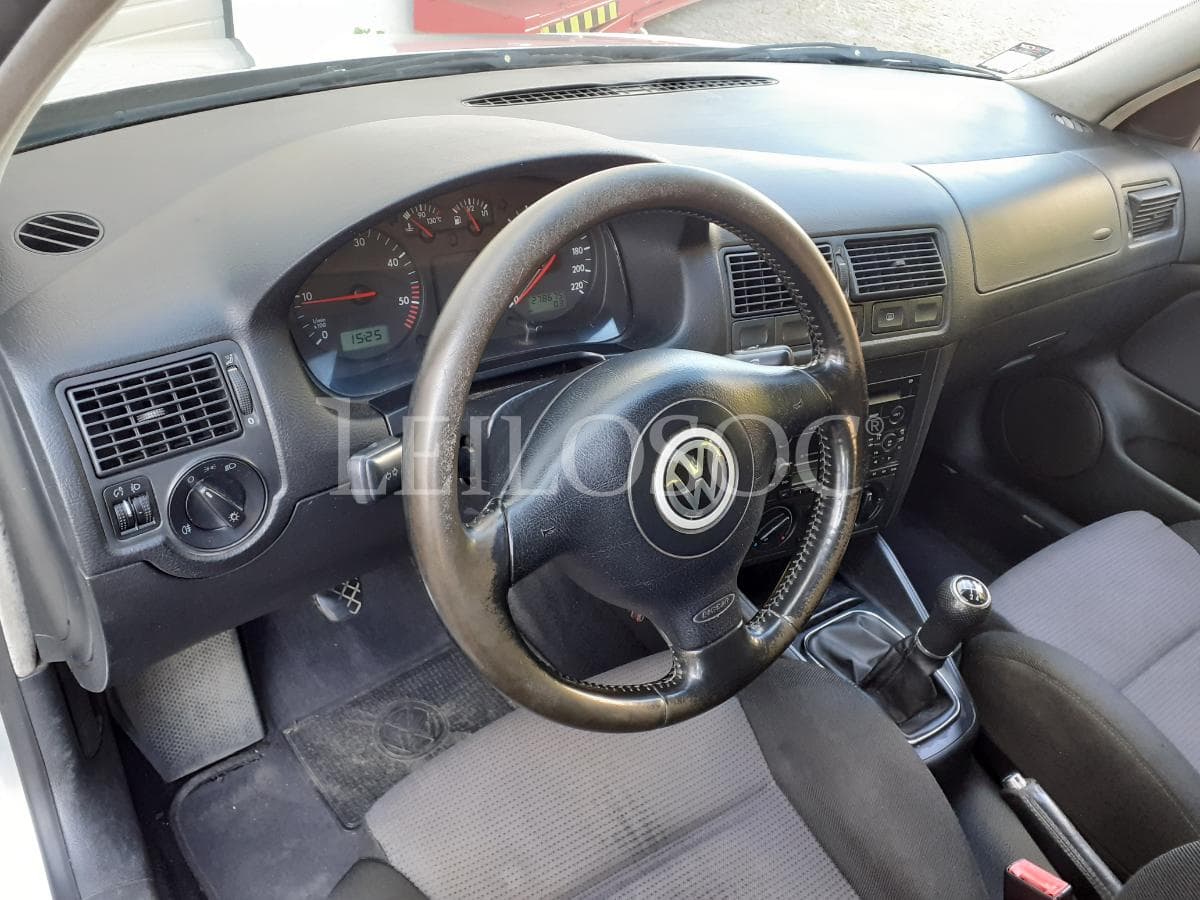 Volkswagen Golf 1.9 TDI · Ano 2001 — imagen 13