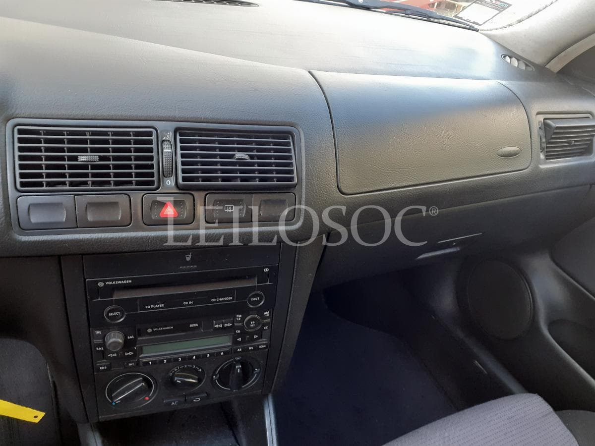 Volkswagen Golf 1.9 TDI · Ano 2001 — imagen 16