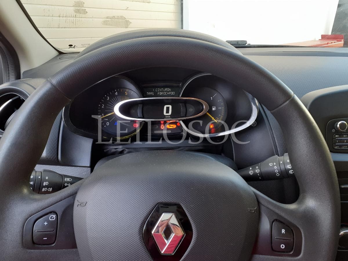 Renault Clio 1.5 DCI · Año 2014 — imagen 14