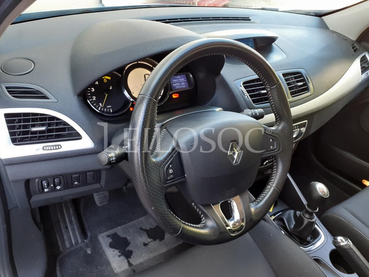 Renault Mégane 1.5 DCI · Ano 2013 — imagen 9