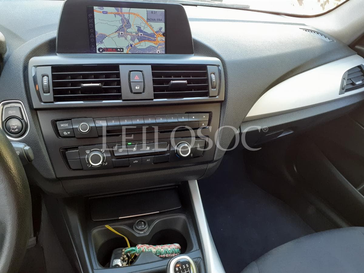 BMW 116 D · Ano 2012 — imagen 9