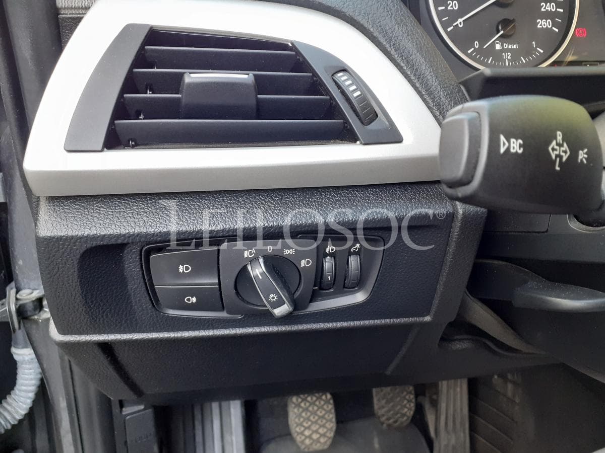 BMW 116 D · Ano 2012 — imagen 15