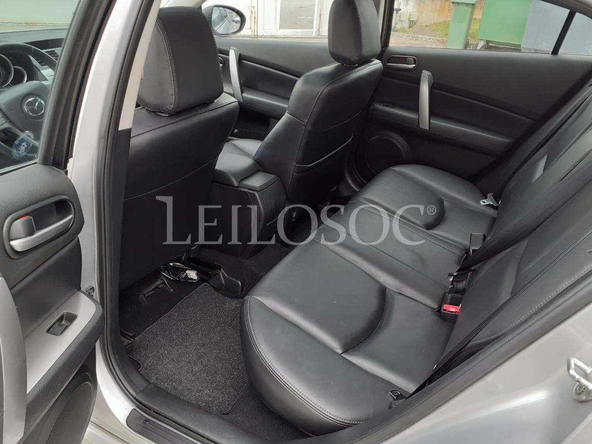 Mazda 6 Sedan 2.2 MZR-CD · Ano 2009 — image 15