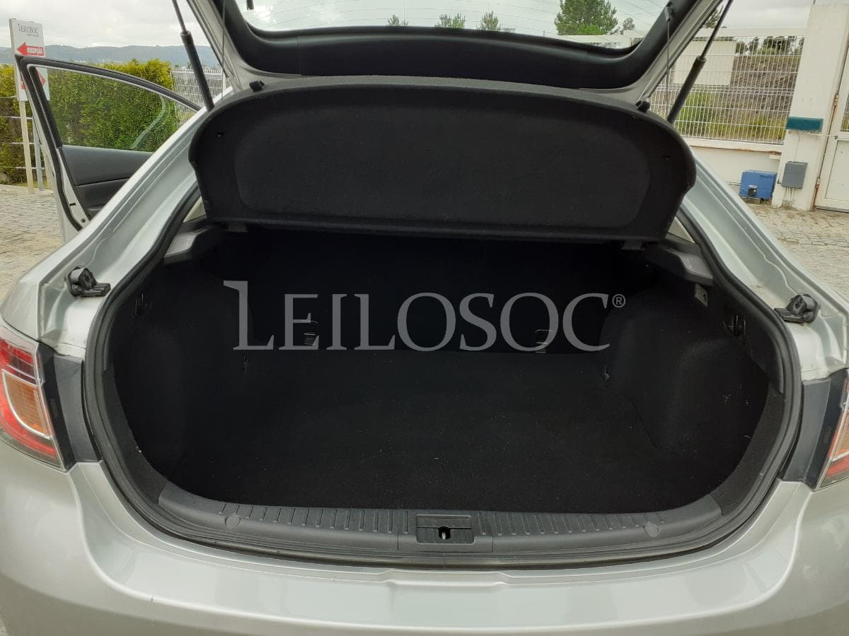Mazda 6 Sedan 2.2 MZR-CD · Ano 2009 — image 7