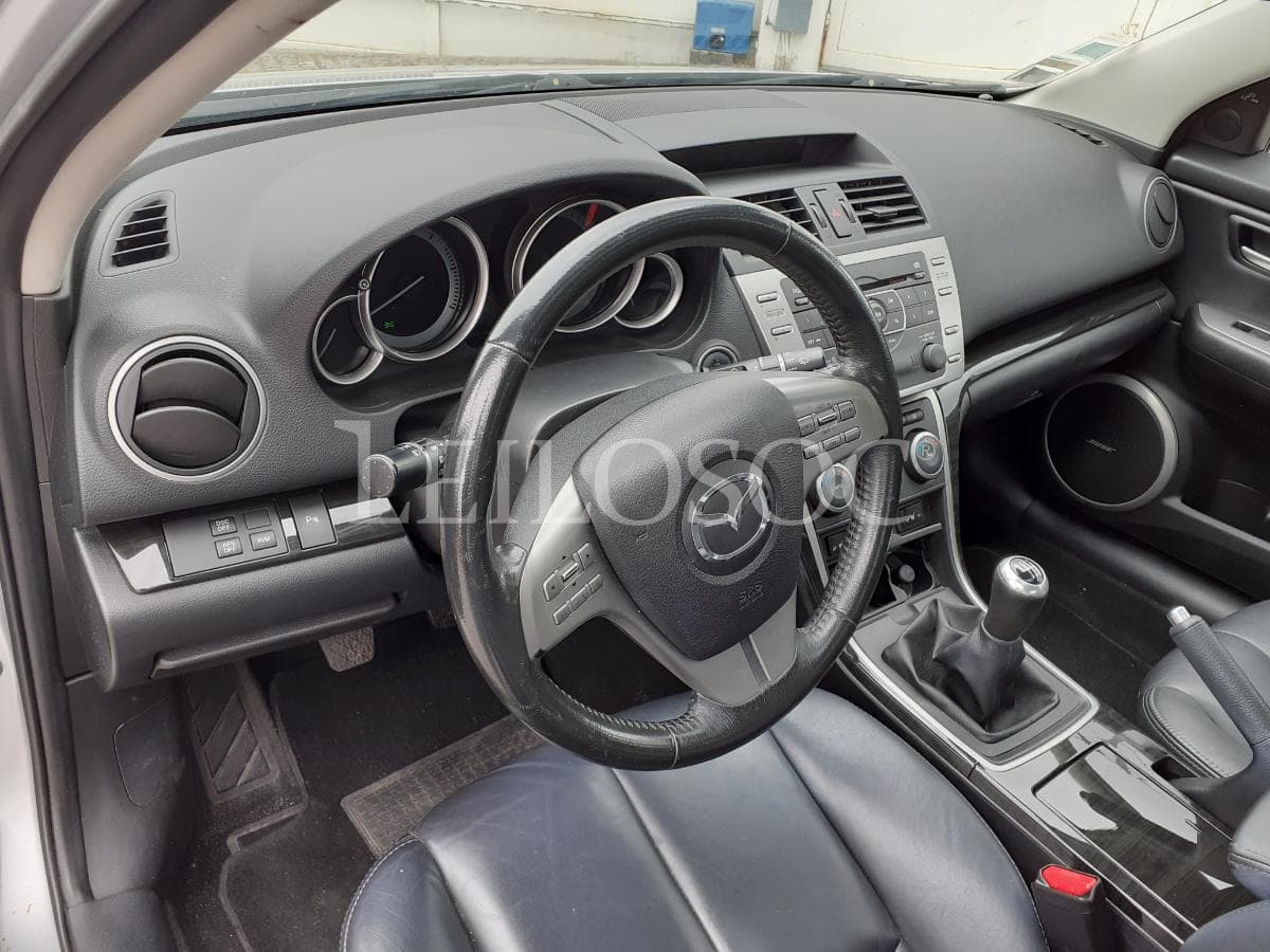 Mazda 6 Sedan 2.2 MZR-CD · Ano 2009 — image 10