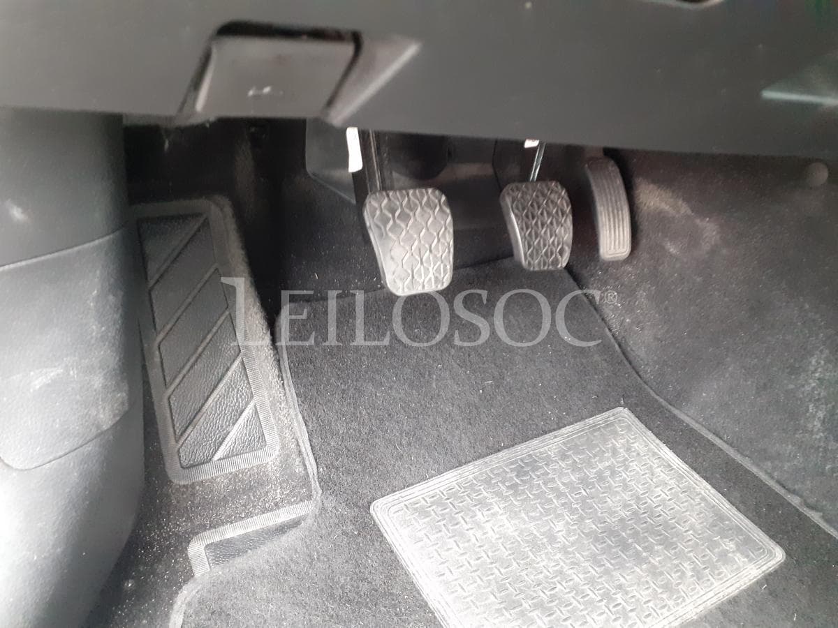 Mazda 6 Sedan 2.2 MZR-CD · Ano 2009 — image 12