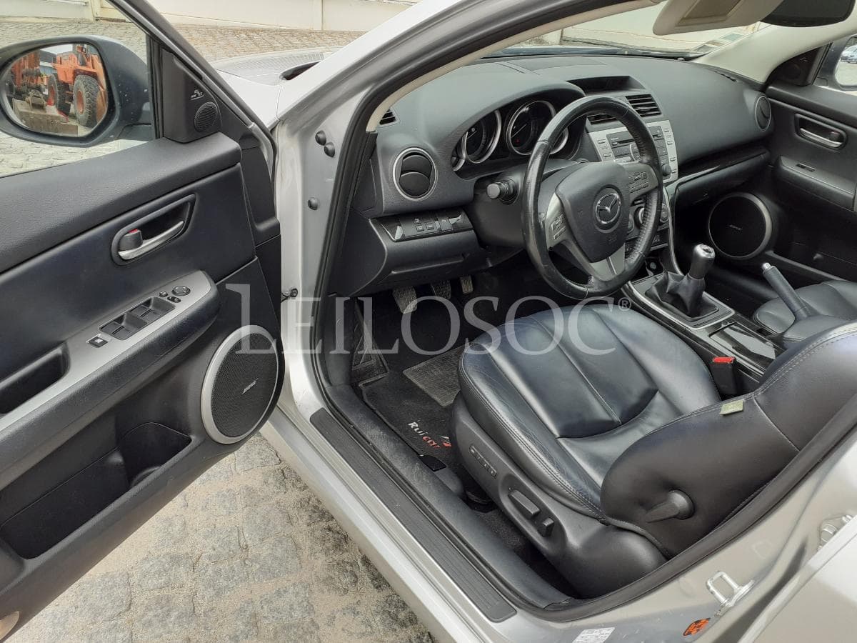 Mazda 6 Sedan 2.2 MZR-CD · Ano 2009 — image 8