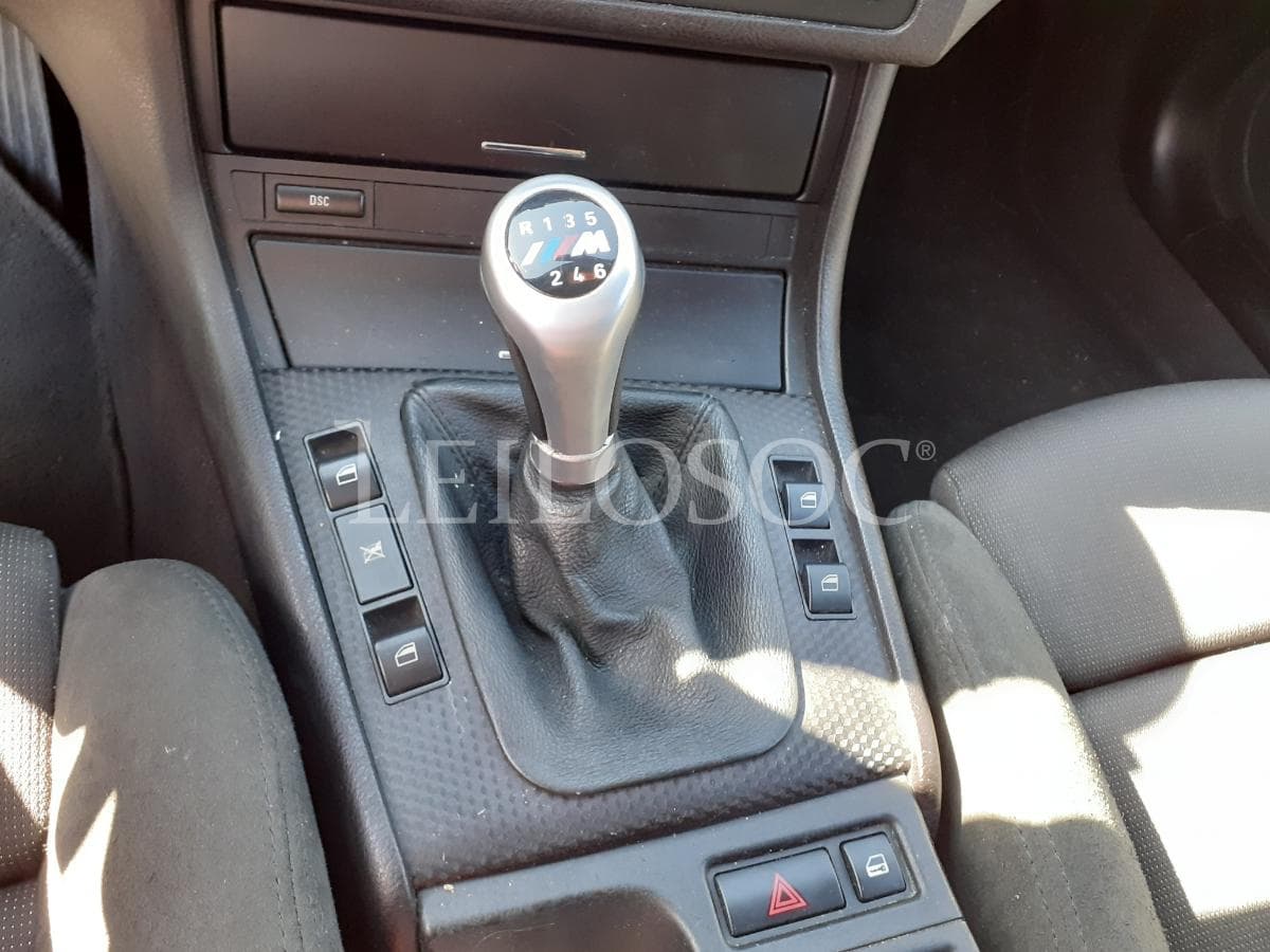 BMW 320 D · Ano 2004 — image 9