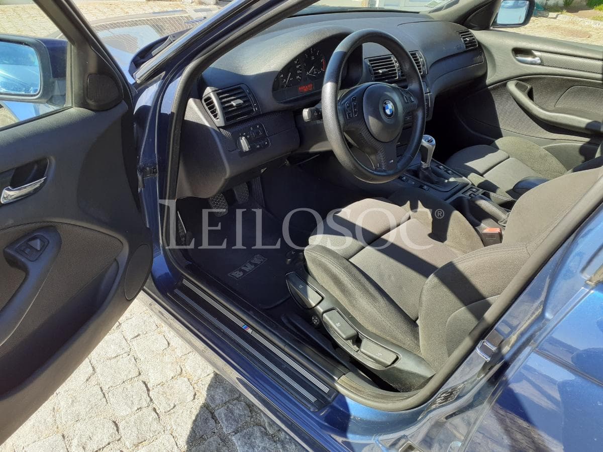 BMW 320 D · Ano 2004 — image 8