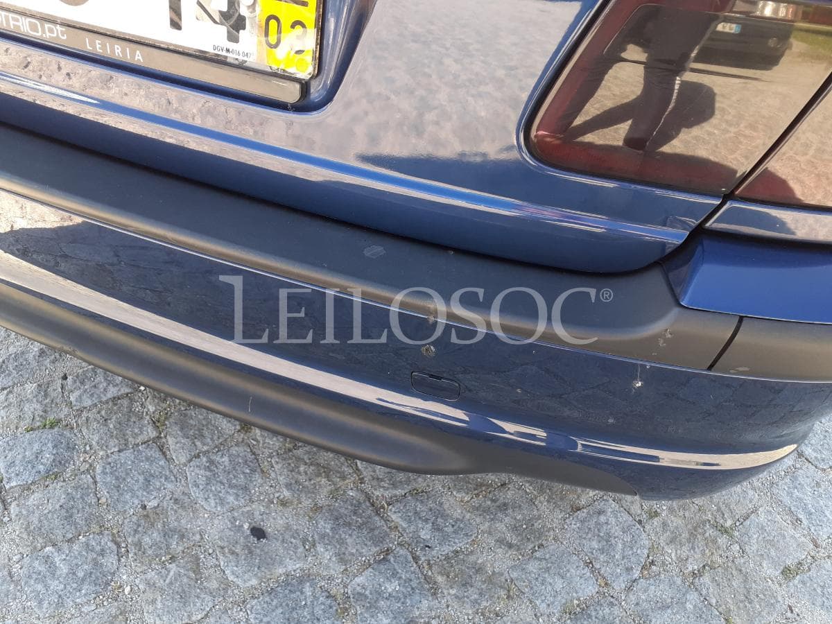 BMW 320 D · Ano 2004 — image 22
