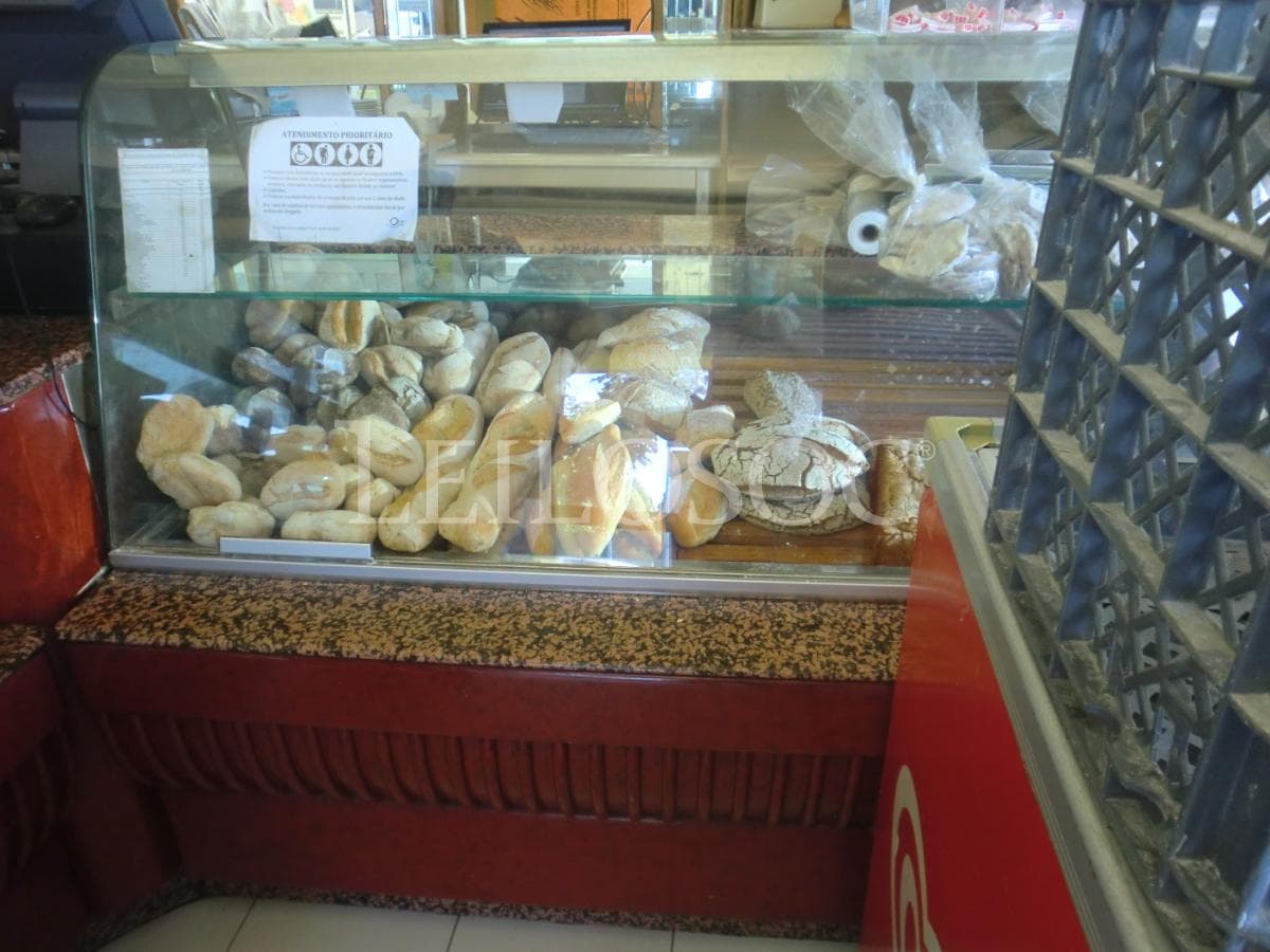 Trespasse Estabelecimento Comercial "PASTELARIA PÉROLA"